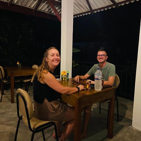 Leo Homestay Dikwella Exteriör bild